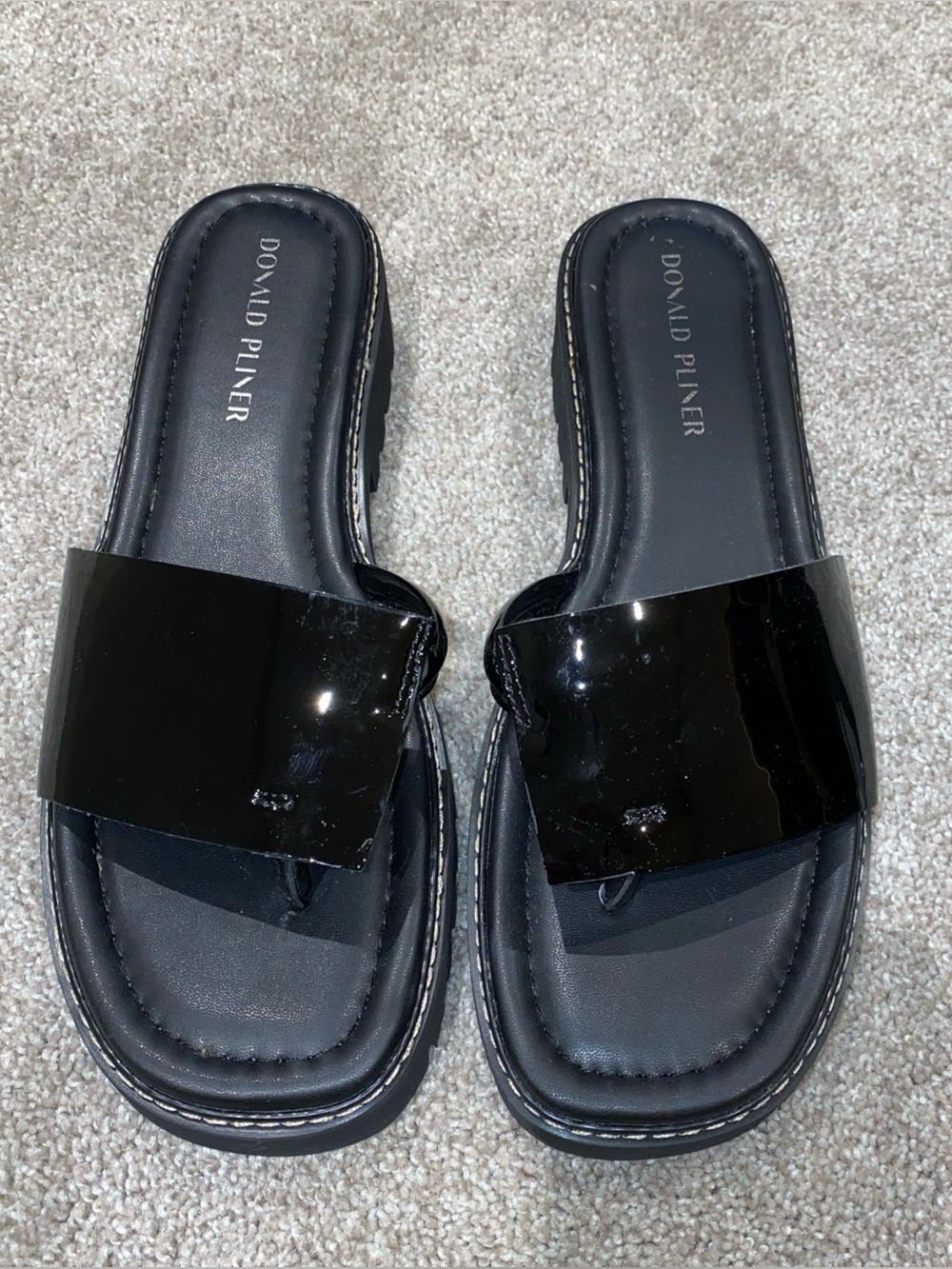 Donald Pliner Beulah Platform Sandals Patent Leather Black Size 9.5 Thongs - Picture 2 of 8